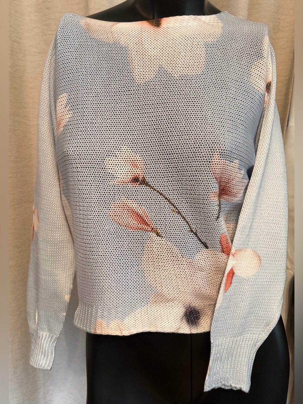 Light Blue Floral Crewneck Sweater for Women